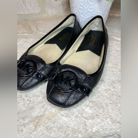 Michael Kors Lillie Moccasin black Flats sz 6.5 - Picture 1 of 6